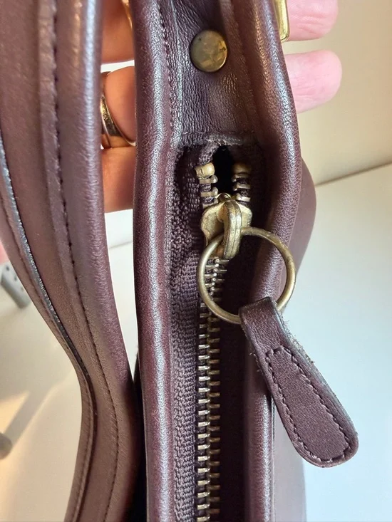 Vintage Coach Slim Duffle in Mahogany - 9816 - Picture 8 of 9